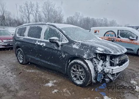 2021 Chrysler Pacifica Touring from USA, damaged, VIN 2C4RC1FG4MR513658